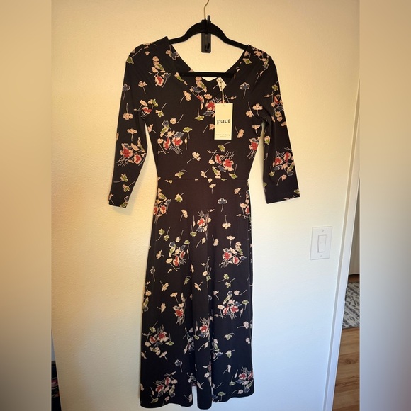 Pact Dresses & Skirts - NEW Pact Fit and Flare Organic Cotton Dress Black Floral Stretch Small NWT